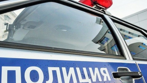 Сотрудниками полиции устанавливаются обстоятельства ДТП в городе Строителе
